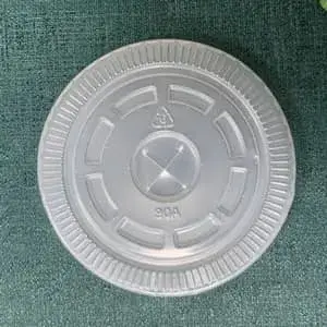 أغطية بلاستيكة