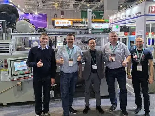 تحديث ماكينة التشكيل الحراري لانتاج بلاستيك ال BOPS في روسيا