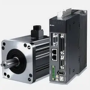 محرك سيرفو ووحدة القيادة