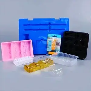 ماكينة تصنيع البلاستيك بالفاكيوم ذات ثلاث محطات (PP/PET/PS/PVC)