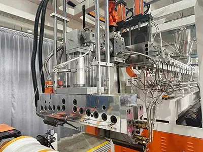 رأس قالب البثق