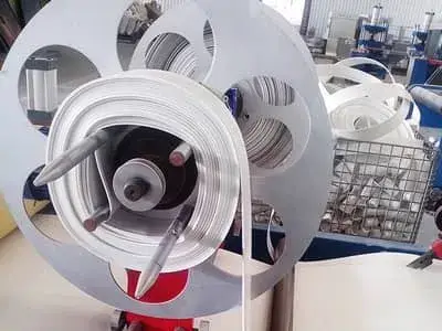 وحدة تشذيب الحواف